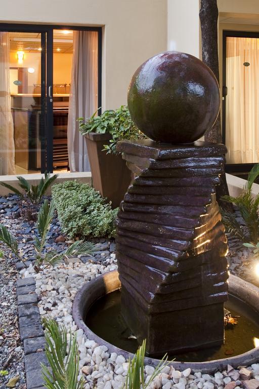 Sentinel Luxury Suite Hotel Pretoria-Noord Exterior foto